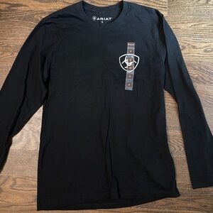 New Ariat Long Sleeve